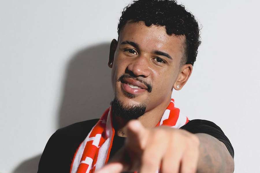 Kaique Rodrigues oficializado no Leixões