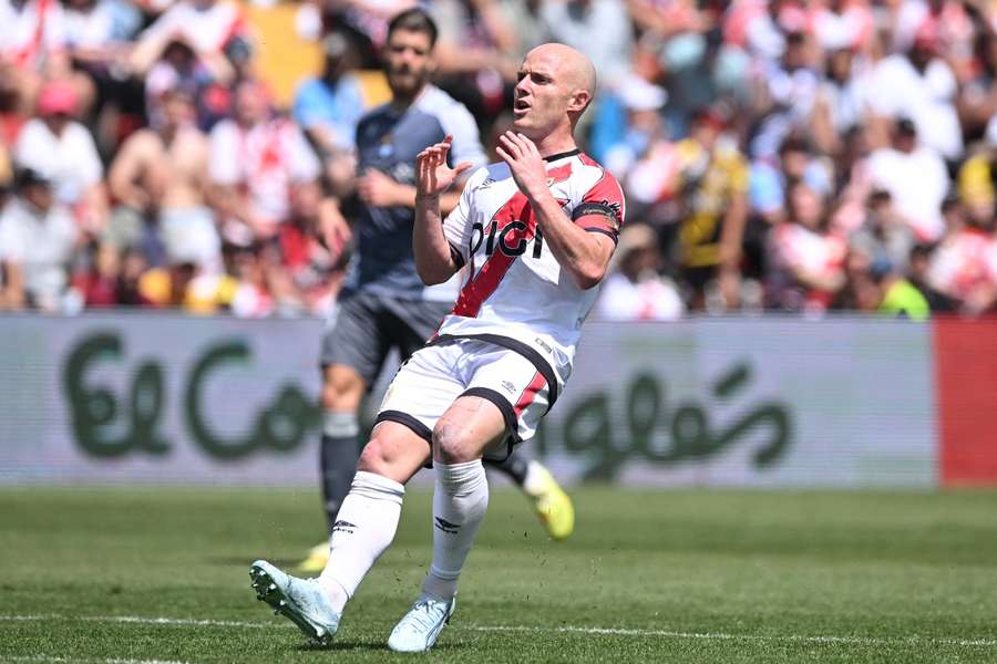 Isi se despide de la temporada en Liga: sancionado con siete partidos