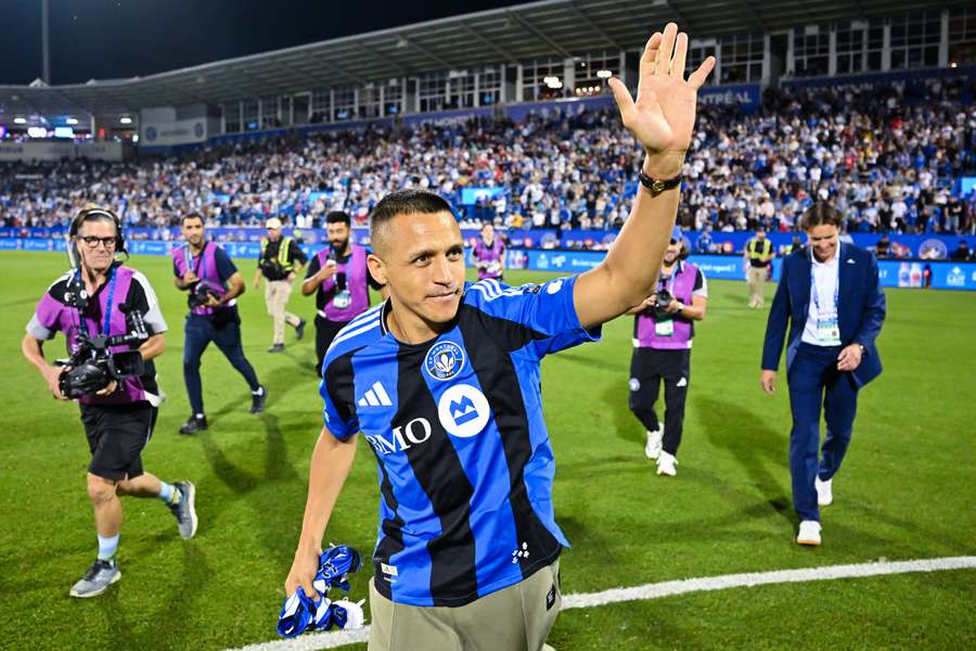 Alexis Sánchez, aclamado en Montreal Alexis Sánchez, aclamado en Montreal