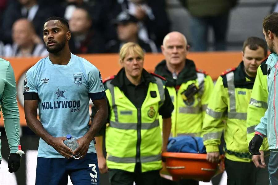 Rico Henry, lateral-esquerdo do Brentford