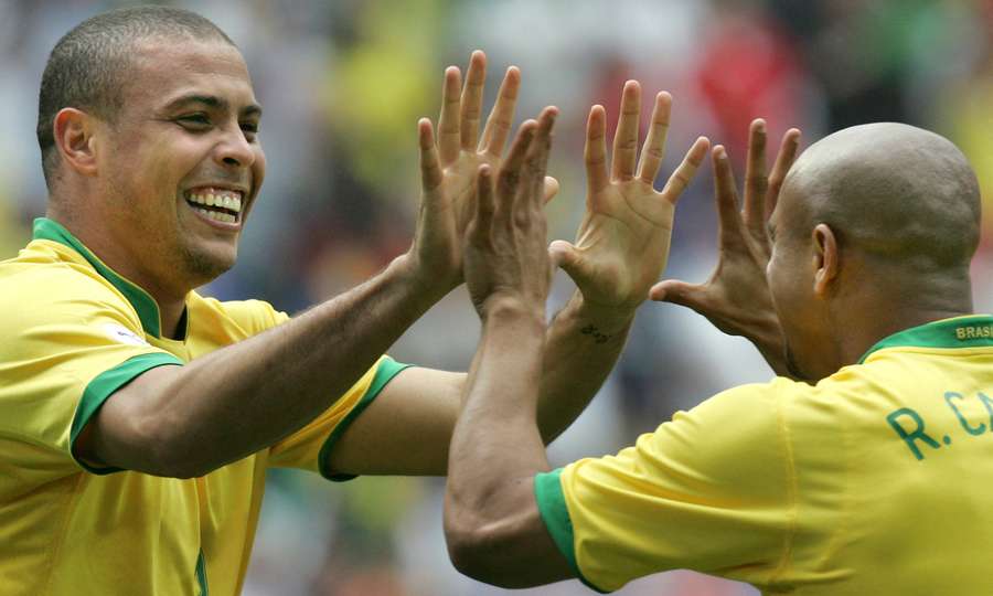 Ronaldo e Roberto Carlos na Copa de 2006 Ronaldo e Roberto Carlos na Copa de 2006