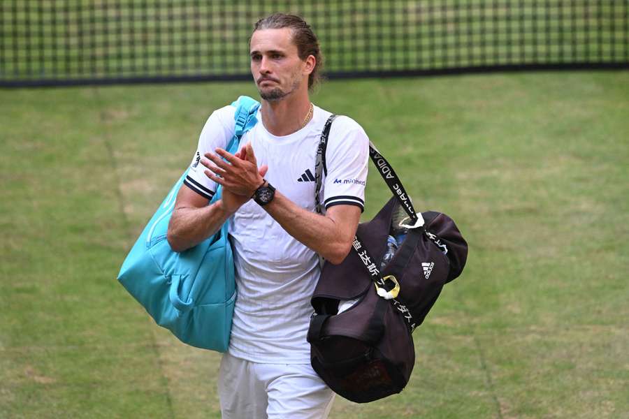 Alexander Zverev kämpfte gegen Gegner und Technik Alexander Zverev kämpfte gegen Gegner und Technik