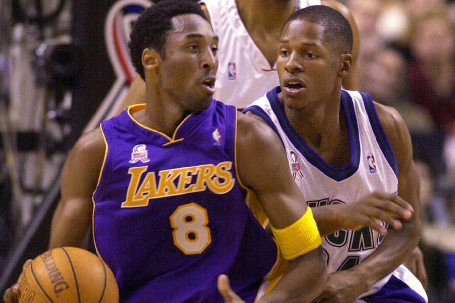 Lakers pretendem criar estátua de bronze de Kobe Bryant