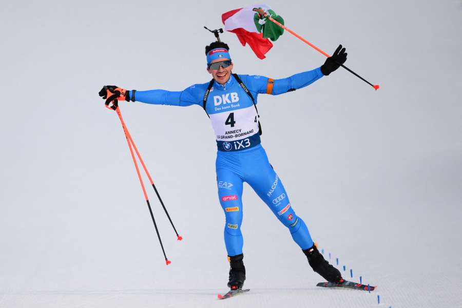 Obrovská radosť v cieli Giacomela.