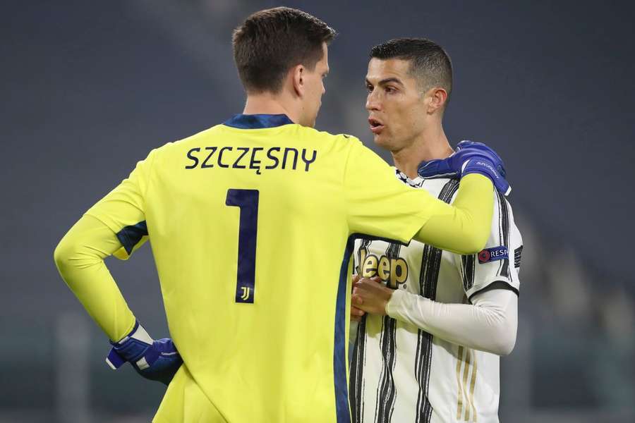 Cristiano Ronaldo și Wojciech Szczesny, în perioada în care erau coechipieri la Juventus