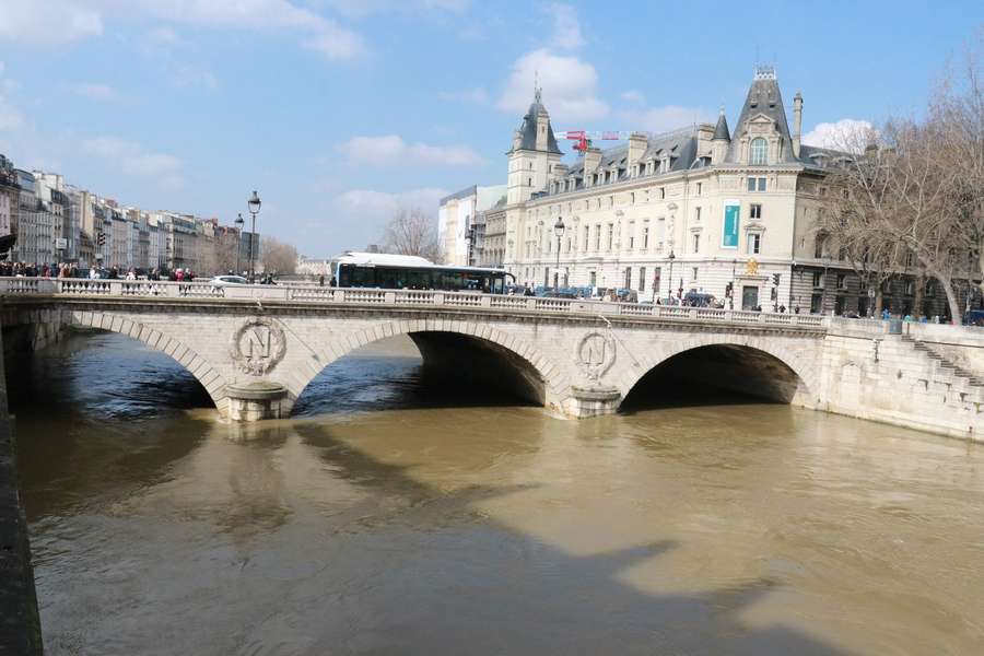 O rio Sena, em Paris