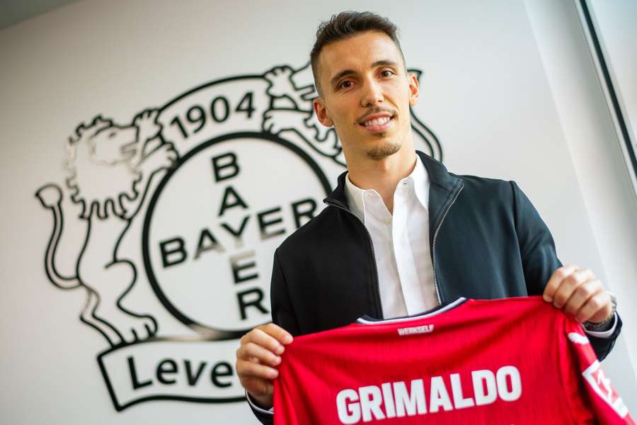 Grimaldo com a camisola do Bayer Leverkusen Grimaldo com a camisola do Bayer Leverkusen
