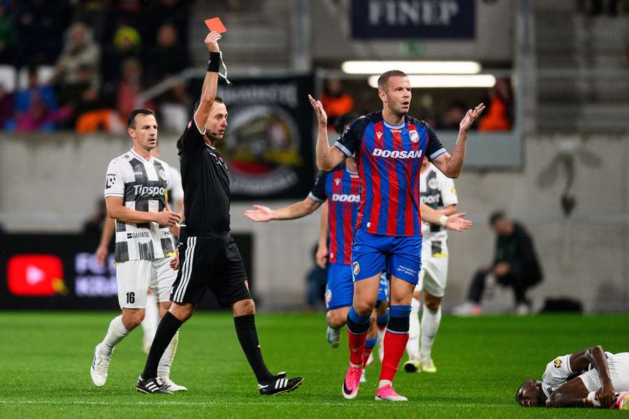 Komise rozhodčích bude znovu komentovat sporné situace.