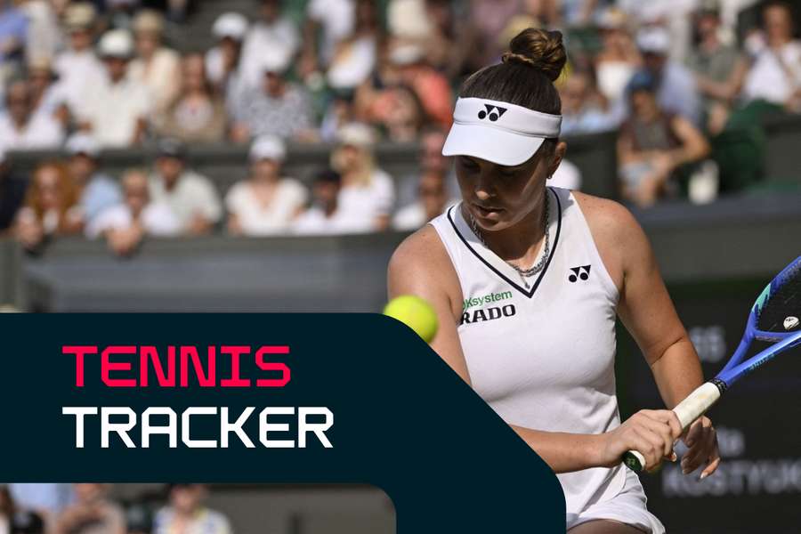 Noskova in semi-final action