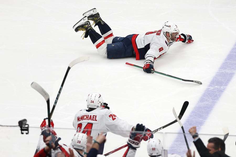 Owieczkin najlepszym strzelcem wszech czasów NHL