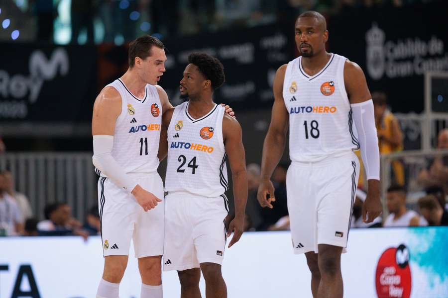 Mario Hezonja, Andrés Feliz y Serge Ibaka