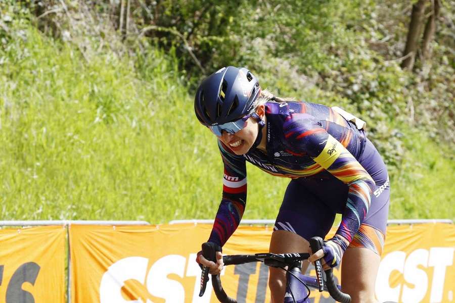 Katarzyna Niewiadoma wycofała się z Vuelta a Espana z powodu choroby