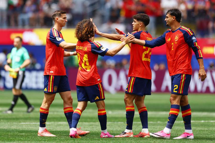 La celebración de los españoles tras eliminar a Austria La celebración de los españoles tras eliminar a Austria