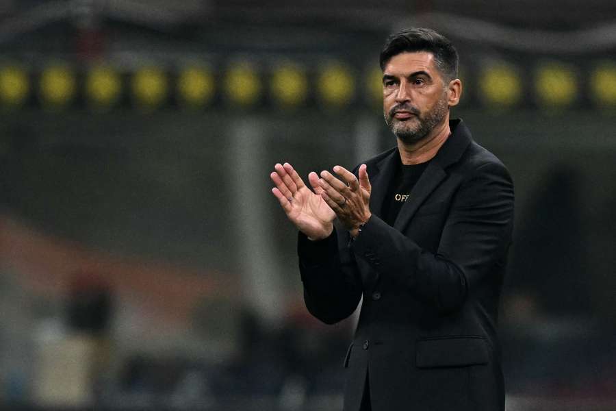 Paulo Fonseca applaude la sua squadra