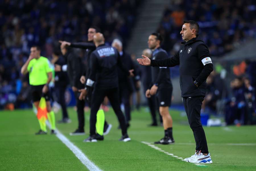 Luís Silva, treinador-adjunto do Estrela da Amadora