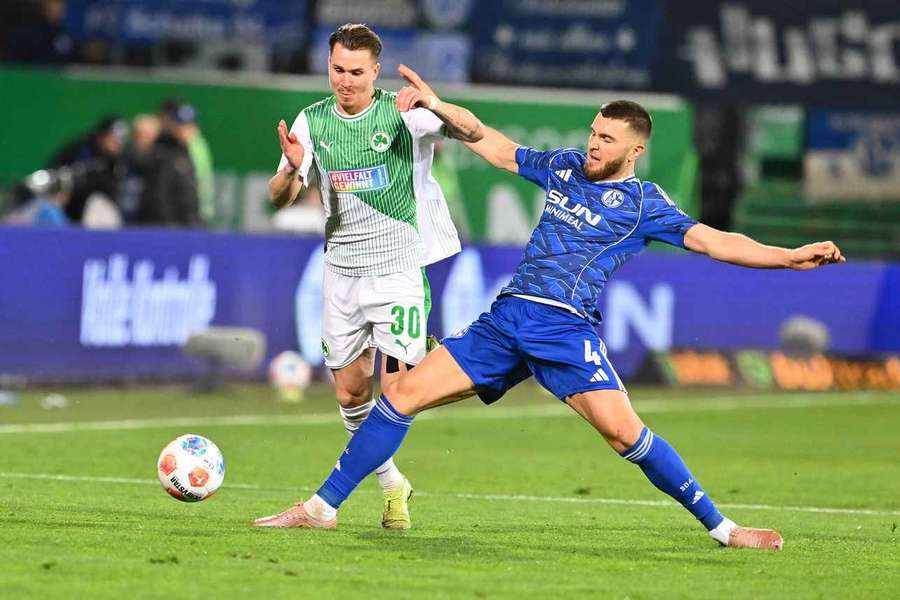 Fürth spielte gegen Schalke gut mit.
