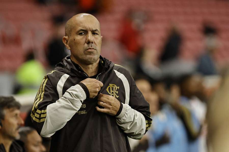 Gramado do Maracanã não está no nível do Flamengo, diz Jardim Gramado do Maracanã não está no nível do Flamengo, diz Jardim