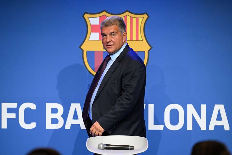 Laporta deu uma conferência de imprensa na qual abordou o escândalo recente a envolver o Barcelona