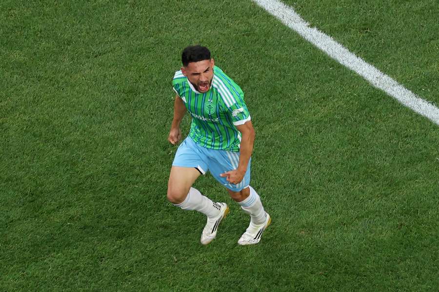 Roldan diminuiu o placar para o time norte-americano Roldan diminuiu o placar para o time norte-americano
