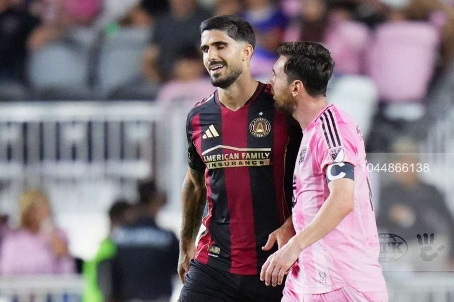 Berrocal, con Messi en un partido de la MLS Berrocal, con Messi en un partido de la MLS