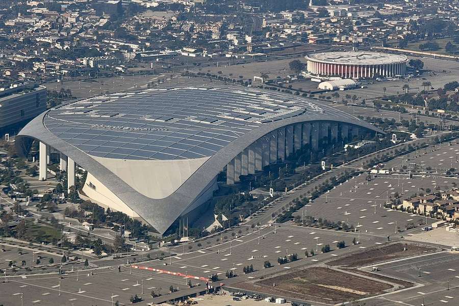 Le SoFi Stadium de Los Angeles dévoile sa pelouse pour la Coupe du monde 2026