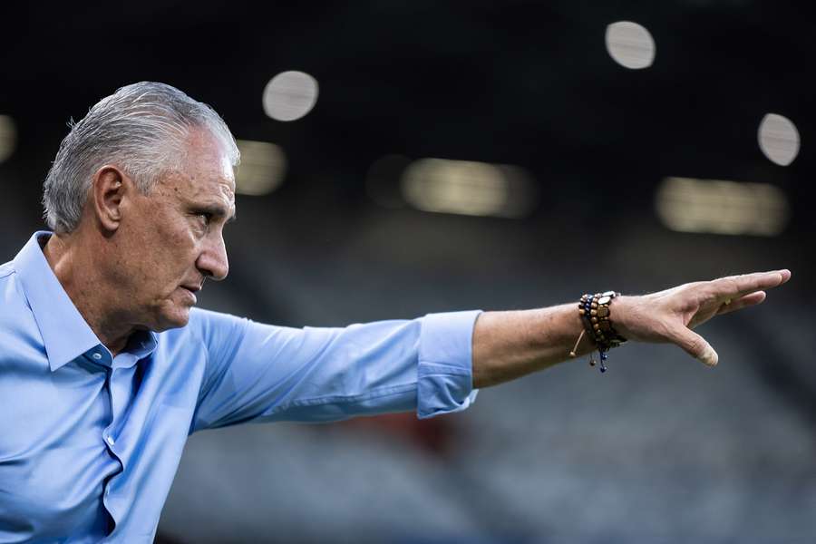 Tite estreou-se com uma derrota no comando do Cruzeiro Tite estreou-se com uma derrota no comando do Cruzeiro