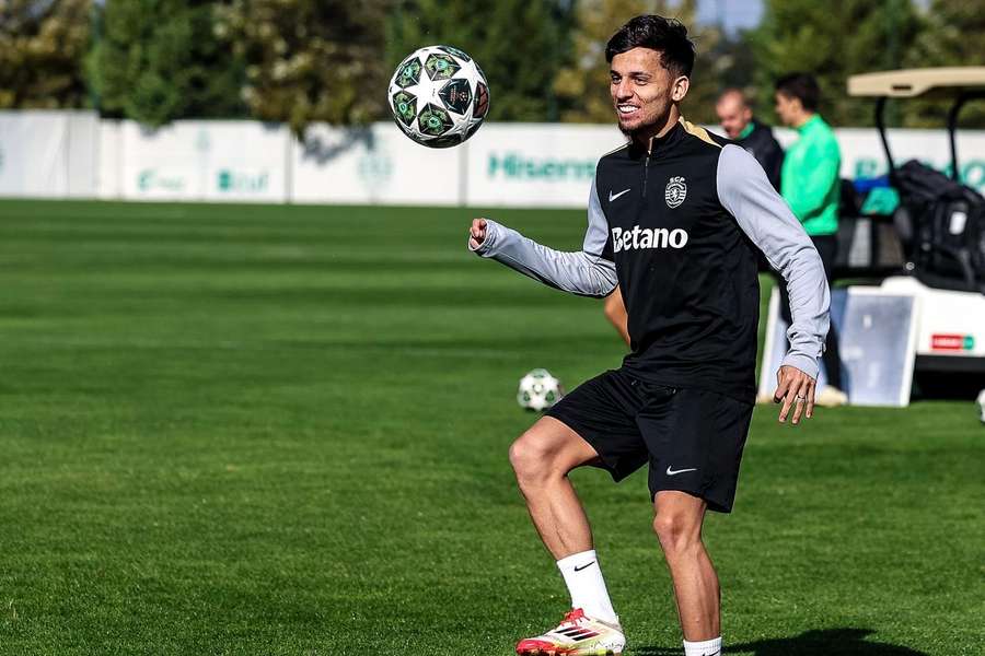 Biel jogou frente ao Borussia Dortmund