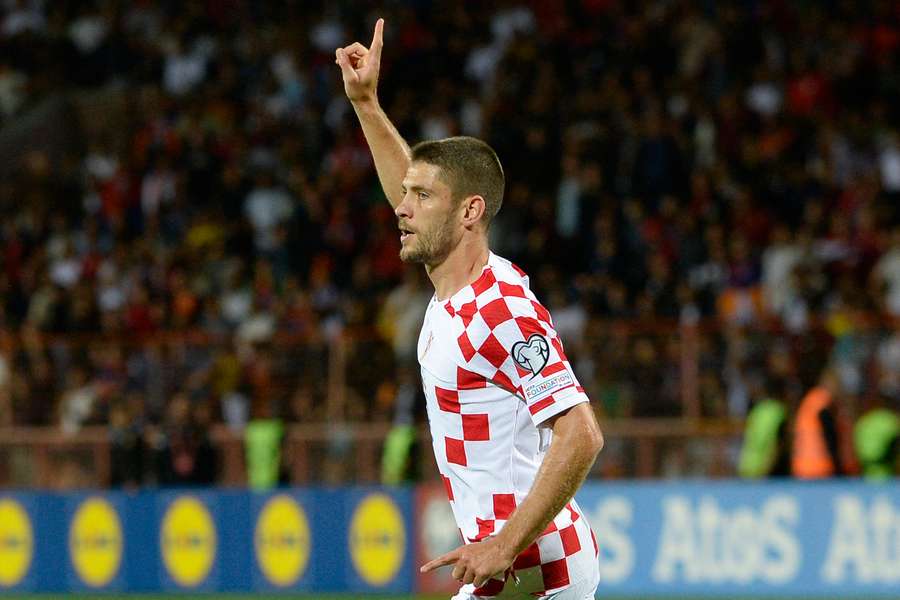 Kramaric comemora único gol croata contra a Armênia