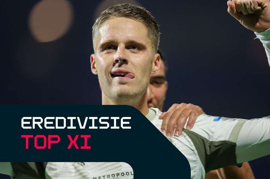 PSV's Joey Veerman celebrates scoring against PEC Zwolle