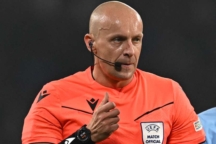 Szymon Marciniak n'a pas peur d'arbitrer à un moindrre niveau. 