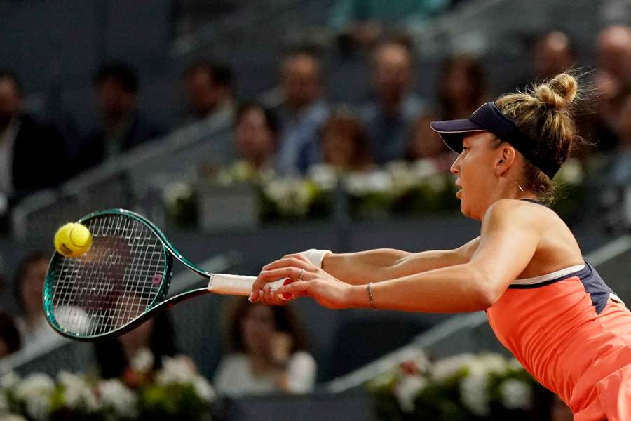 Jaqueline Cristian a ratat trei mingi de meci înainte de a fi eliminată de Pliskova