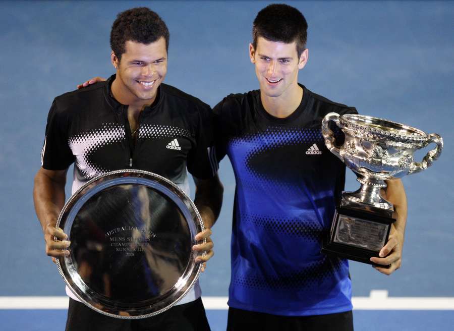 Novak Djokovic et Jo-Wilfried Tsonga à l'Open d'Australie en 2008 Novak Djokovic et Jo-Wilfried Tsonga à l'Open d'Australie en 2008