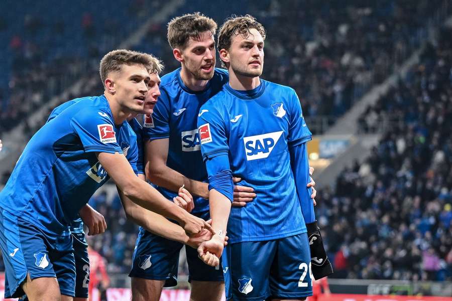 Fotbaliștii de la Hoffenheim sărbătoresc golul din meciul cu Freiburg