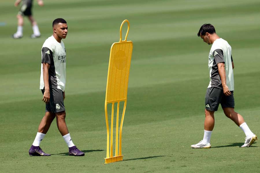 Real Madrid's Kylian Mbappe and Brahim Diaz during training