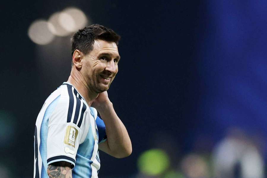 Messi haderte nach dem zweiten verschossenen Elfmeter mit sich selbst Messi haderte nach dem zweiten verschossenen Elfmeter mit sich selbst