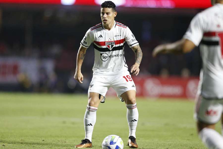 Colombiano foi abraçado pela torcida do São Paulo quando chegou ao clube