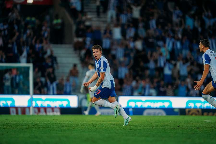 Pietuszewski celebra o golo decisivo
