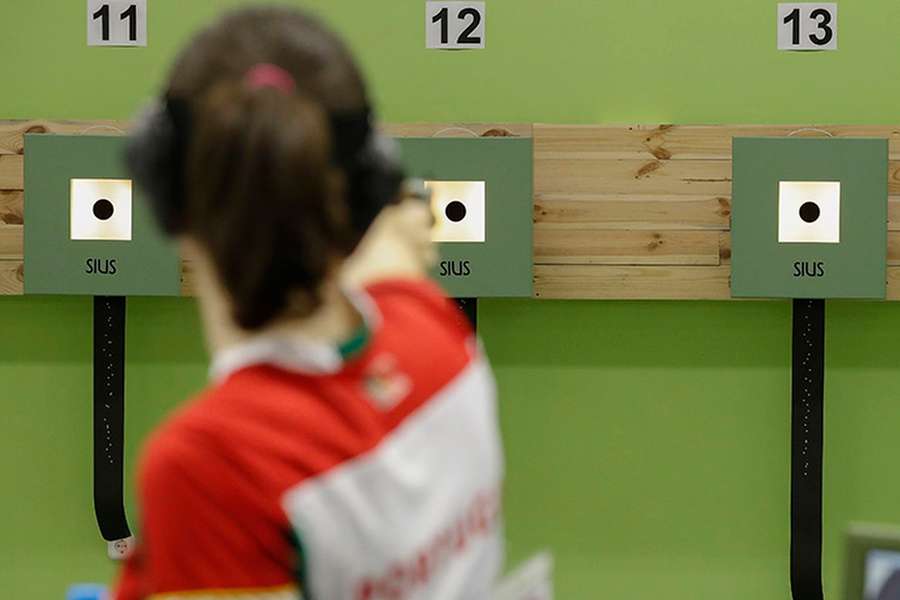 Joana Castelão segue em 14.º em pistola