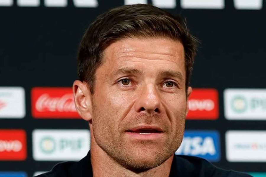 Trenér Realu Madrid Xabi Alonso na tiskové konferenci