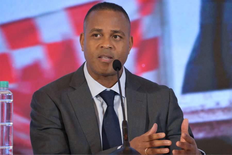 Patrick Kluivert ce dimanche.