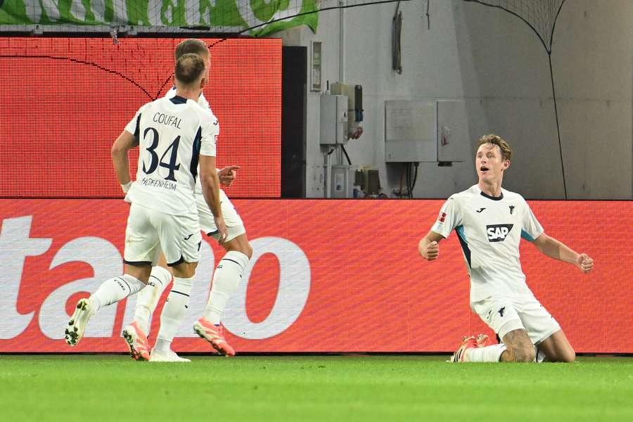 Hoffenheim s Vladimírem Coufalem vyhrál ve Wolfsburgu 3:2.