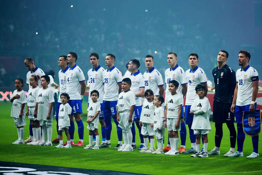 Bei den Hymnen sollen künftig alle 26 Spieler auf dem Platz stehen