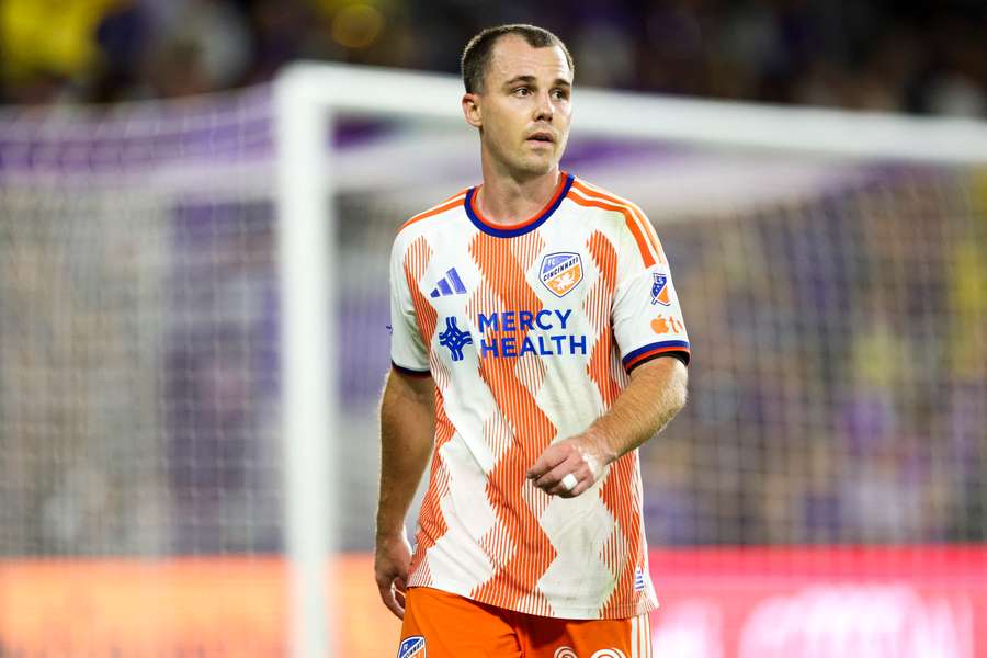Bucha v MLS pomohl Cincinnati gólem k remíze v Orlandu. Bucha v MLS pomohl Cincinnati gólem k remíze v Orlandu.