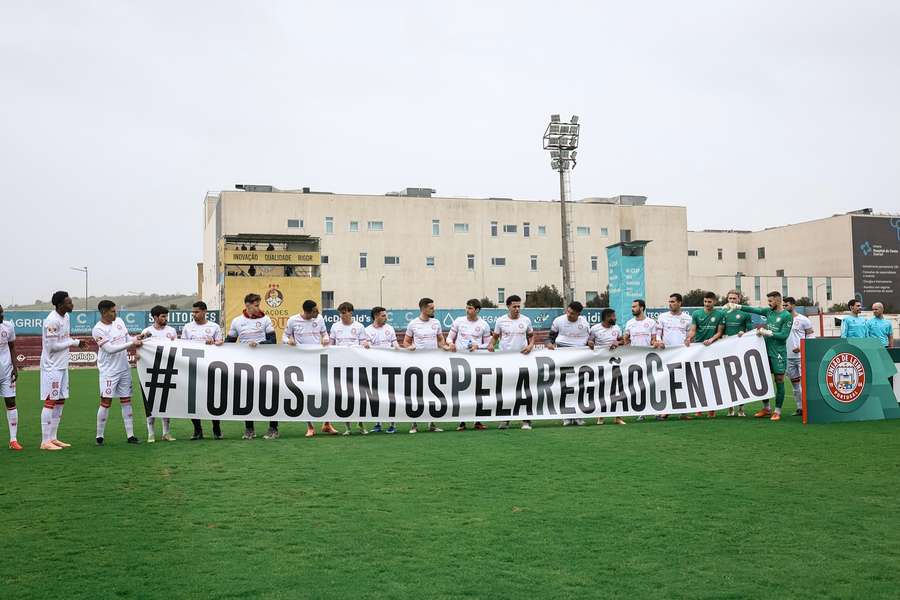 Momento de homenagem na partida