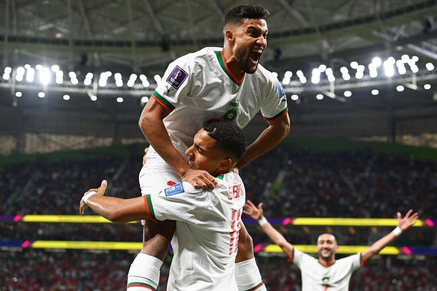 Ineffektive belgiske djævle blev straffet af kyniske Marokko der øjner 1/8-finalerne