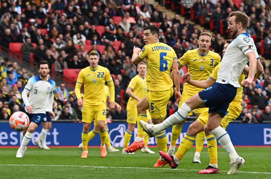 Kane scores the opening goal for England