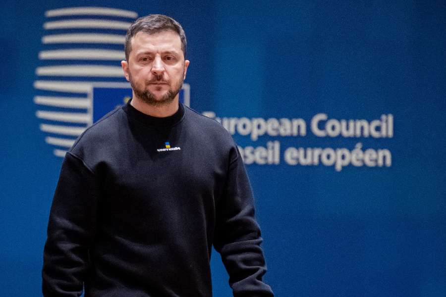 Zelensky teme que Rússia possa aproveitar trégua para invadir os territórios ucranianos Zelensky teme que Rússia possa aproveitar trégua para invadir os territórios ucranianos