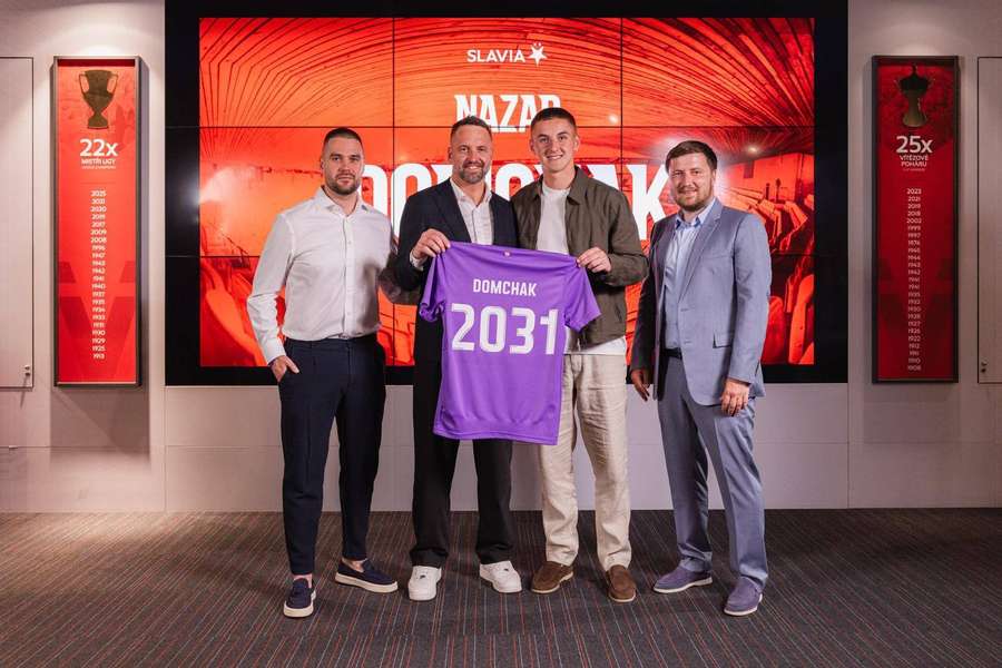 Domčak je novou posilou Slavie. Domčak je novou posilou Slavie.