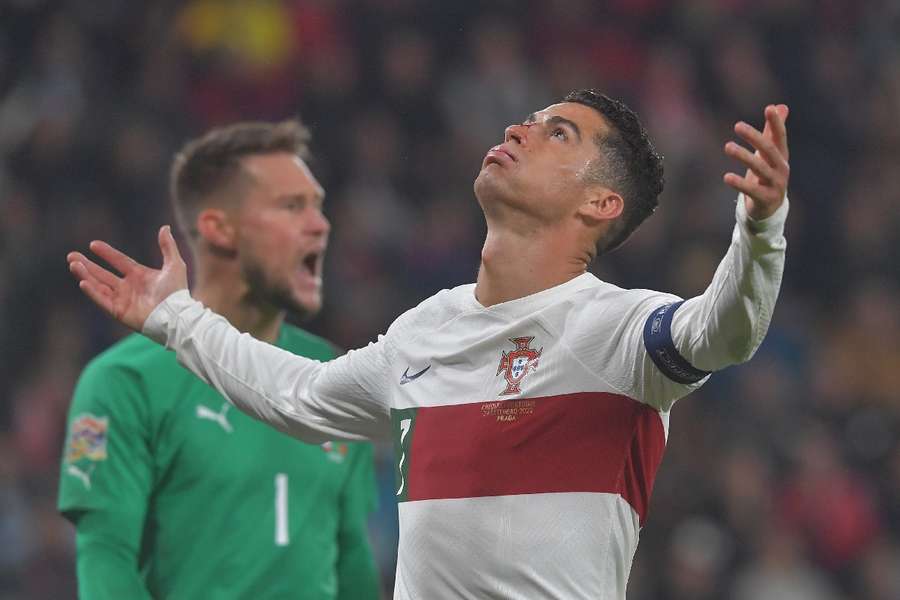 Portugal se divierte en República Checa sin goles de Ronaldo (0-4)