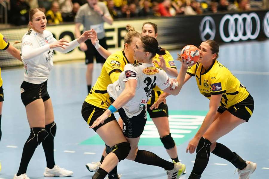SCM Râmnicu Vâlcea a smuls un egal dramatic cu Borussia Dortmund